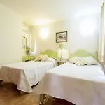 Daffodil Golf Villa *